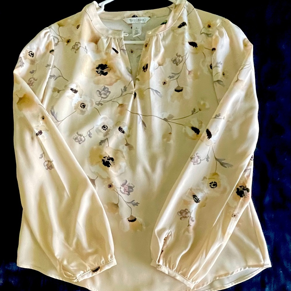 White House Black Market Cream Floral Top (8)